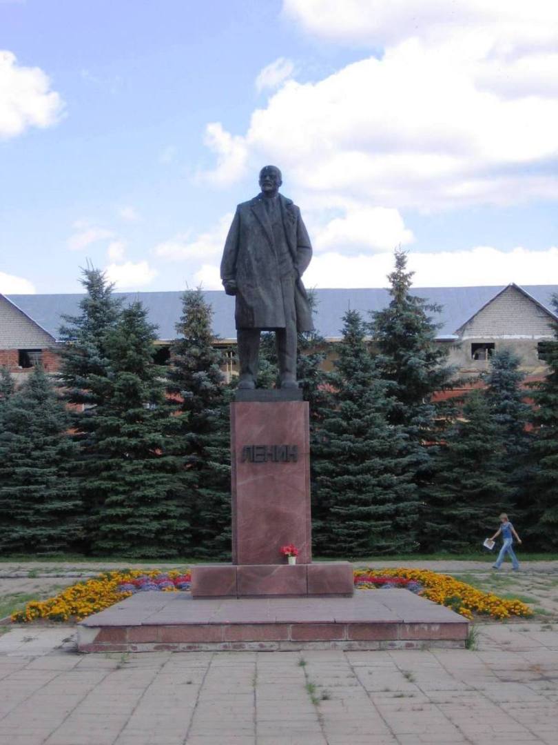 Socha Vladimira Iljie Lenina, Suzdal