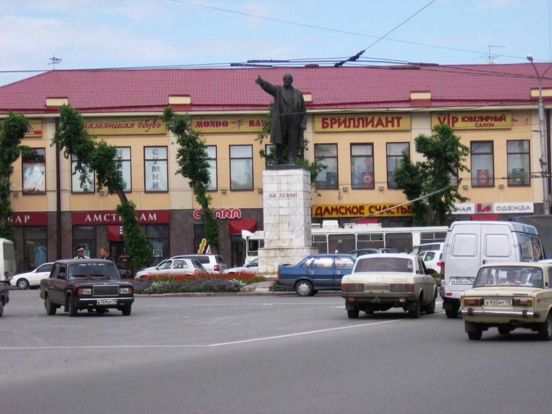 Socha Vladimira Iljie Lenina, Tomsk